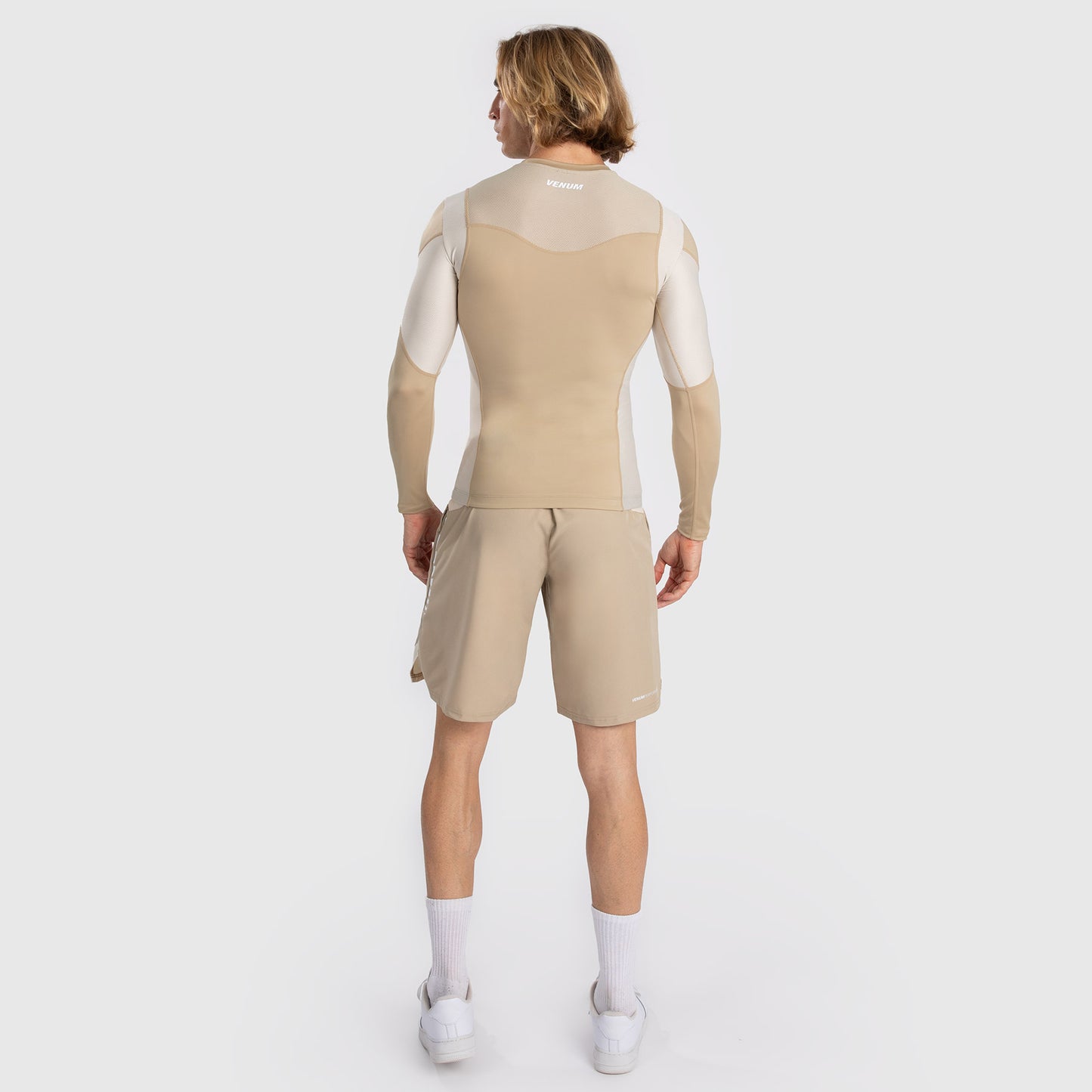 Venum Tempest Rashguard a Maniche Lunghe per Uomo - Beige/Sabbia