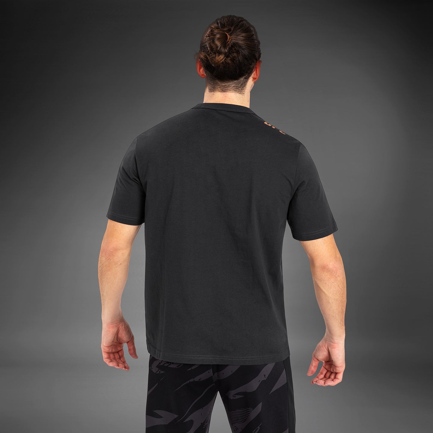 UFC Adrenaline by Venum Fight Week T-Shirt A Maniche Corte da Uomo - Antracite Grigio