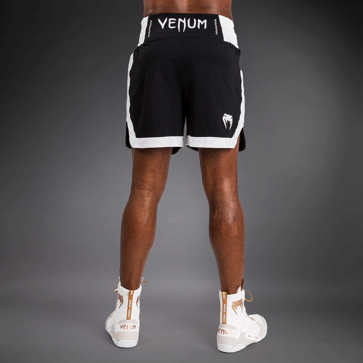 Venum Classic Pantaloncini da boxe - Nero/Bianco