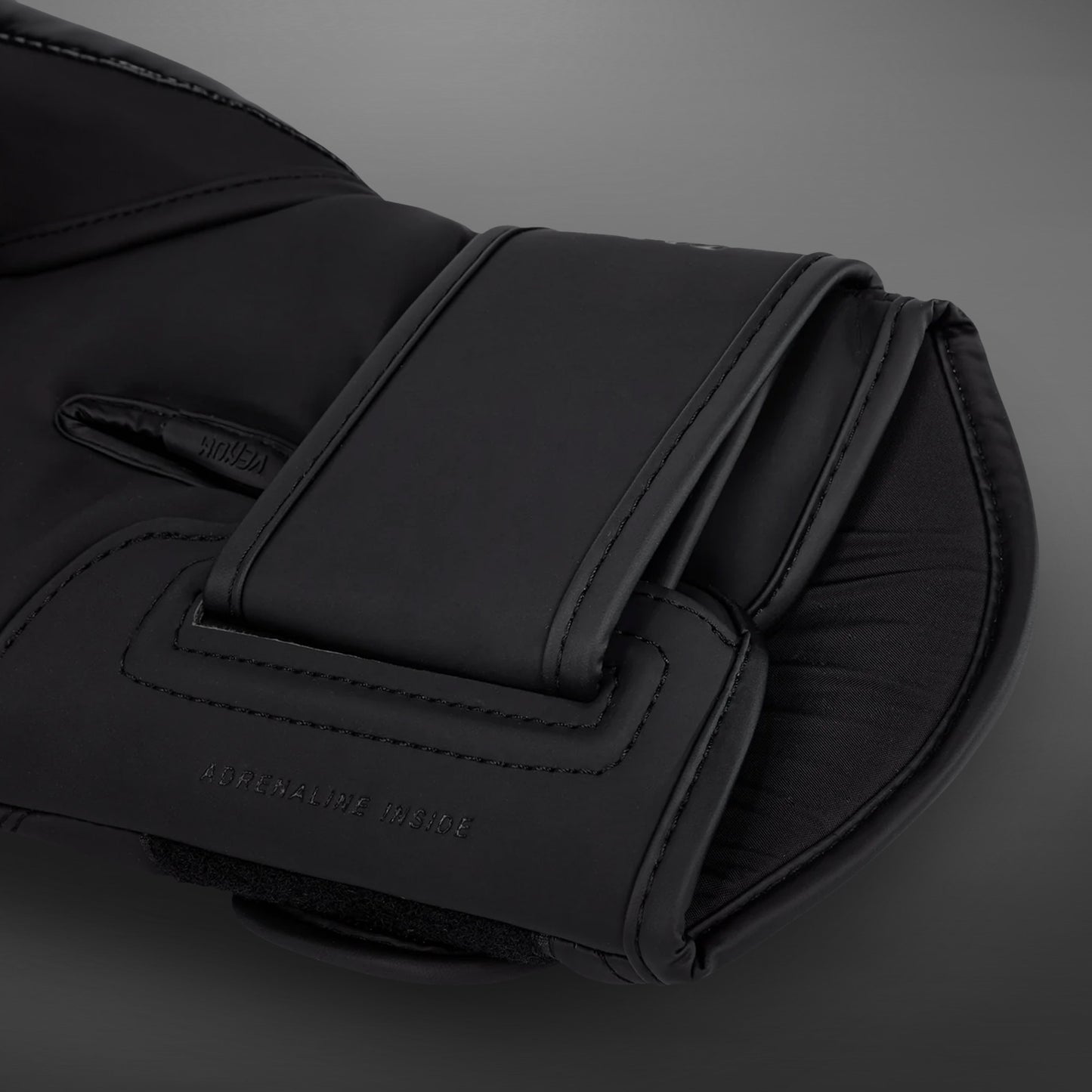 Venum Challenger 4.0 Guantoni da boxe - Nero/Nero