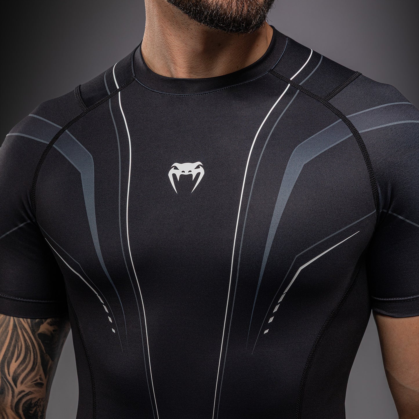 Venum Streamline Rashguard a Maniche Corte – Nero/Bianco