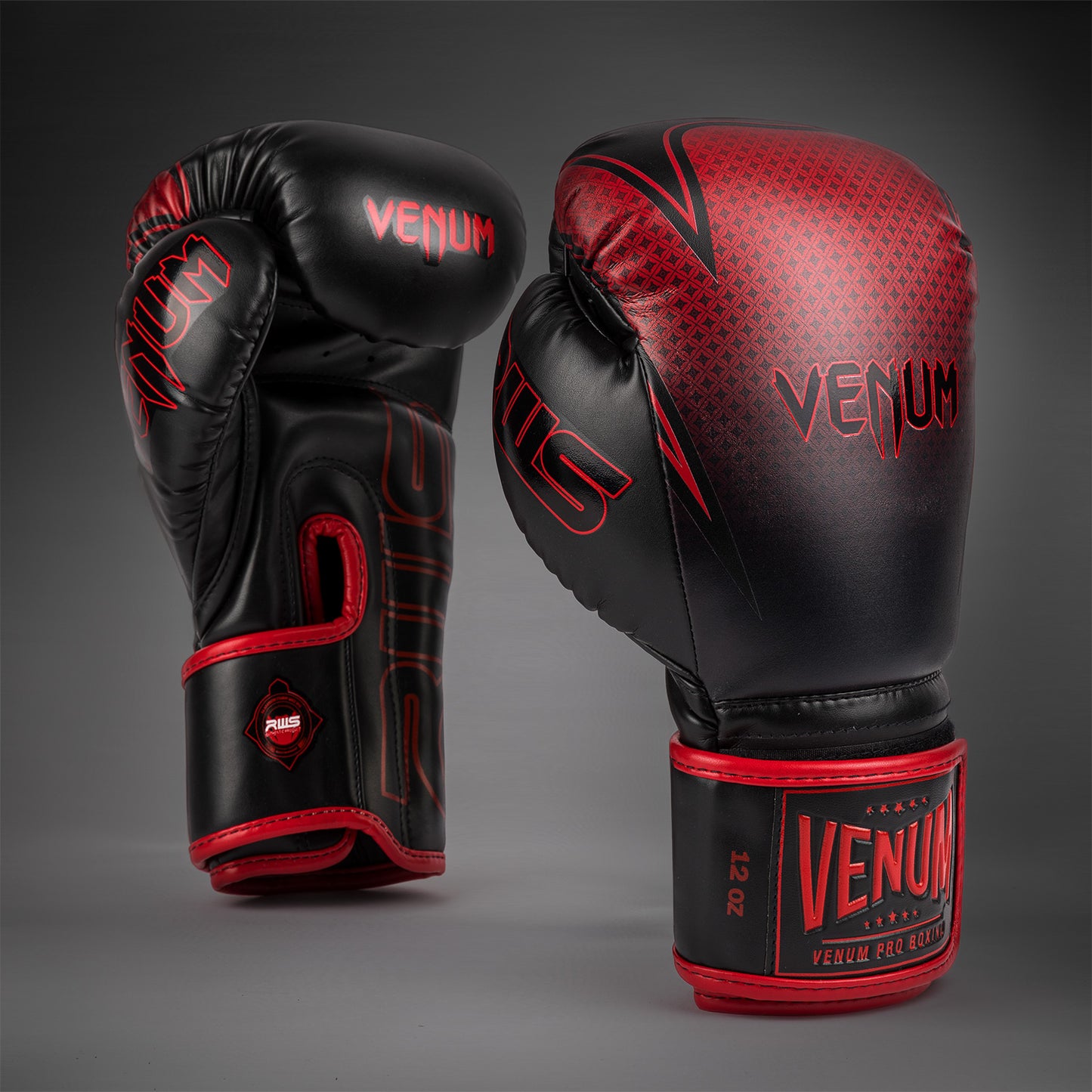 Venum x RWS 2.0 Guanti da boxe – Nero/Rosso