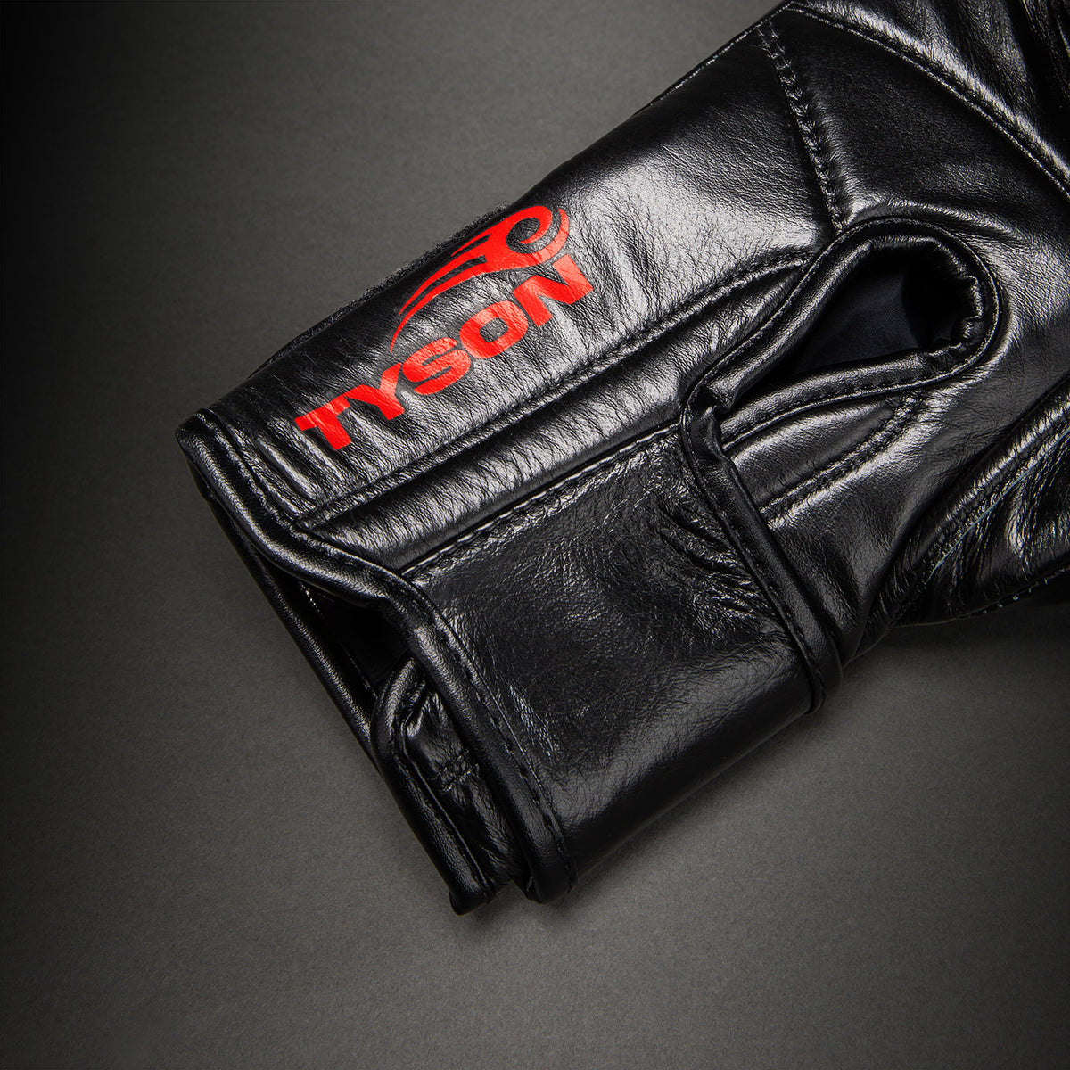 Venum Giant 2.0 Mike Tyson Pro Guantoni da Boxe – Nero/Rosso - Sacca con coulisse inclusa