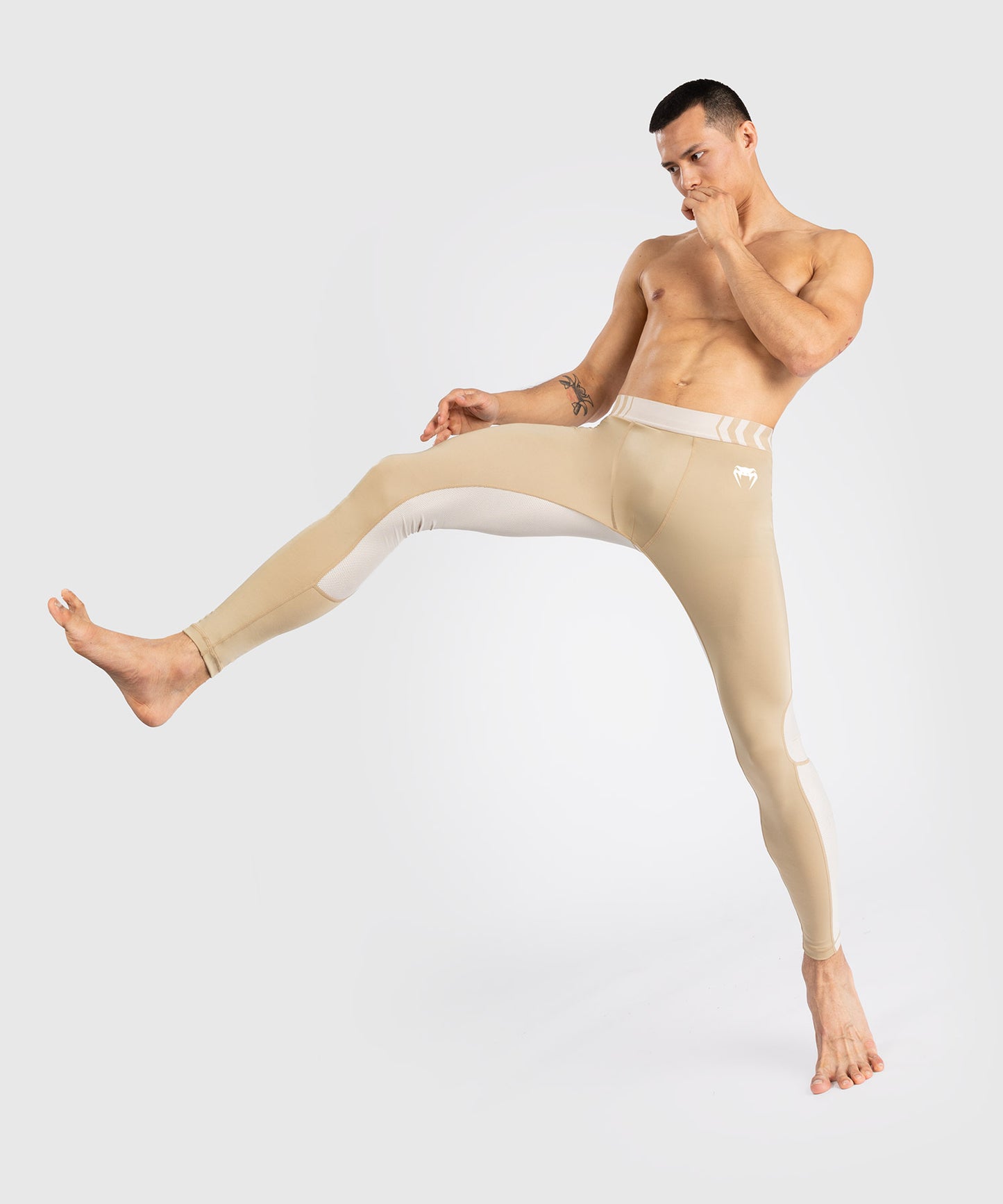 Venum Tempest Pantaloni A Compressione da Uomo - Beige/Sabbia