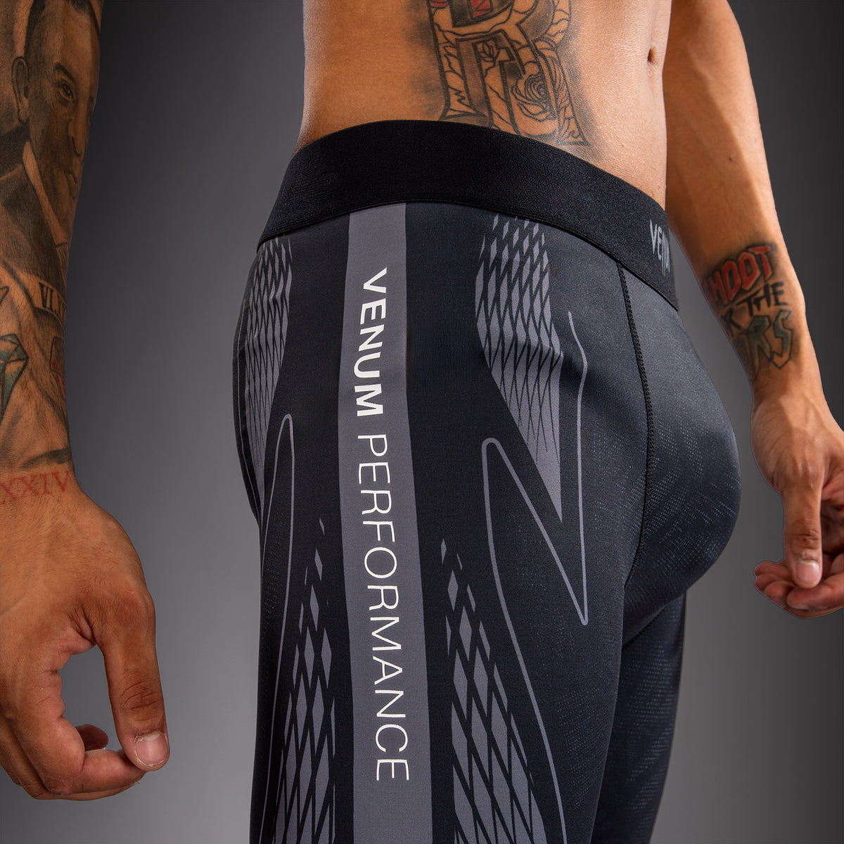 Venum Amazonia Reborn Pantaloncini a compressione - Nero/Grigio