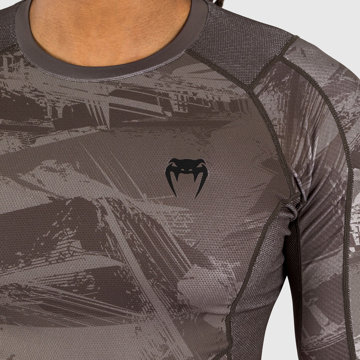 Venum Electron 3.0 Rashguard a maniche longhe - Sabbia
