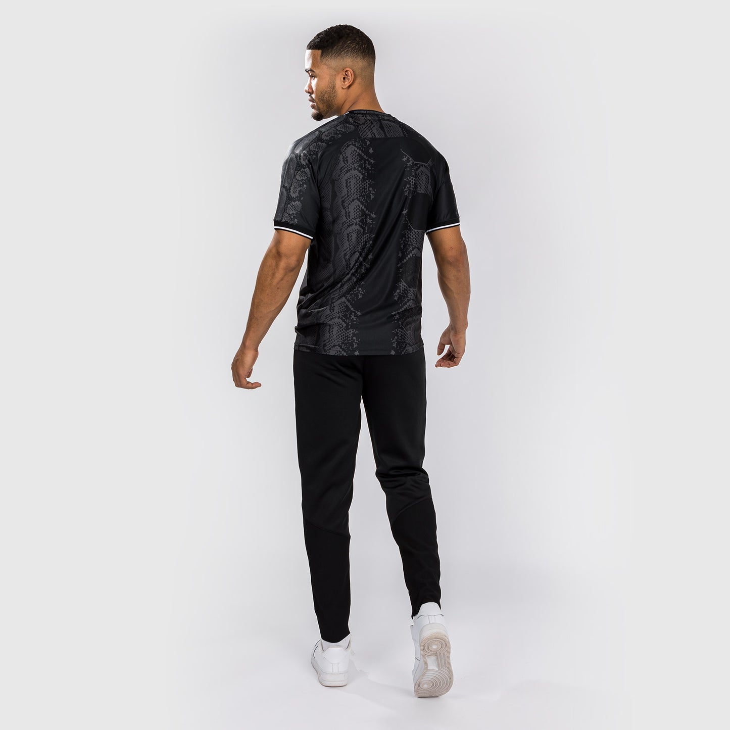 UFC Adrenaline by Venum Authentic Fight Night Maglia Jersey da Uomo - Nero