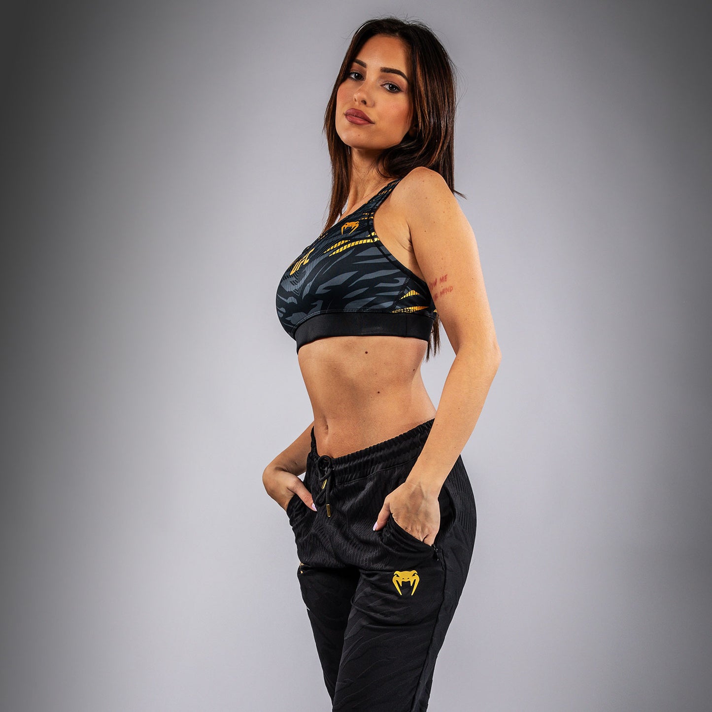 UFC Fusion by Venum Authentic Fight Night Reggiseno Sportivo per Donna - Champion