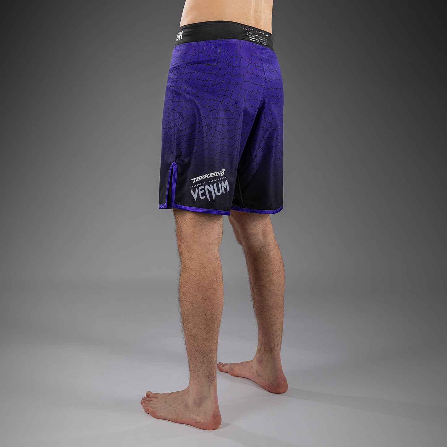 Venum x TEKKEN 8 Pantaloncini da Combattimento - Kazuya - Nero/Viola