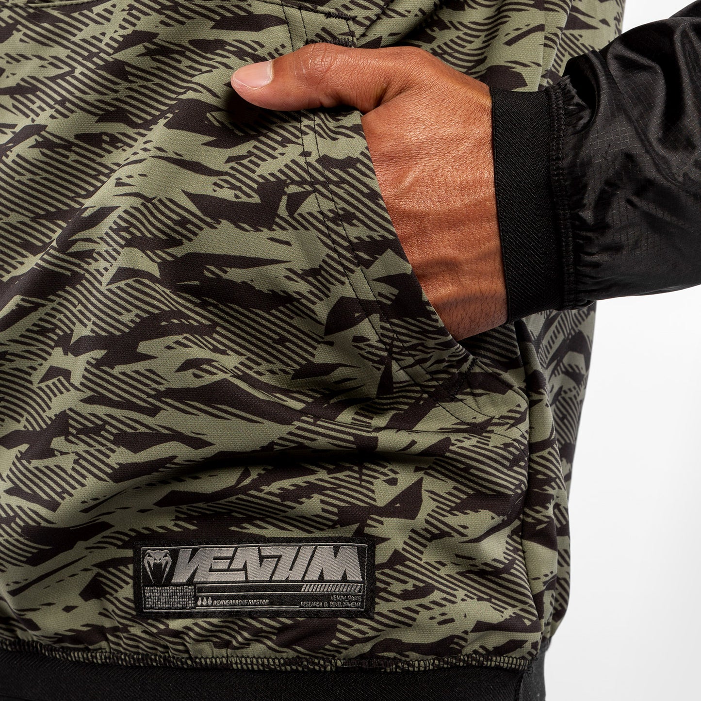 Felpa con cappuccio Venum Laser XT - Nero/Camo Foresta