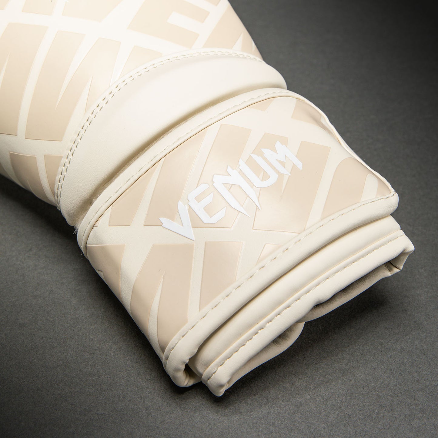 Venum Contender 1.5 XT 3D Guantoni da boxe – Bianco Crema