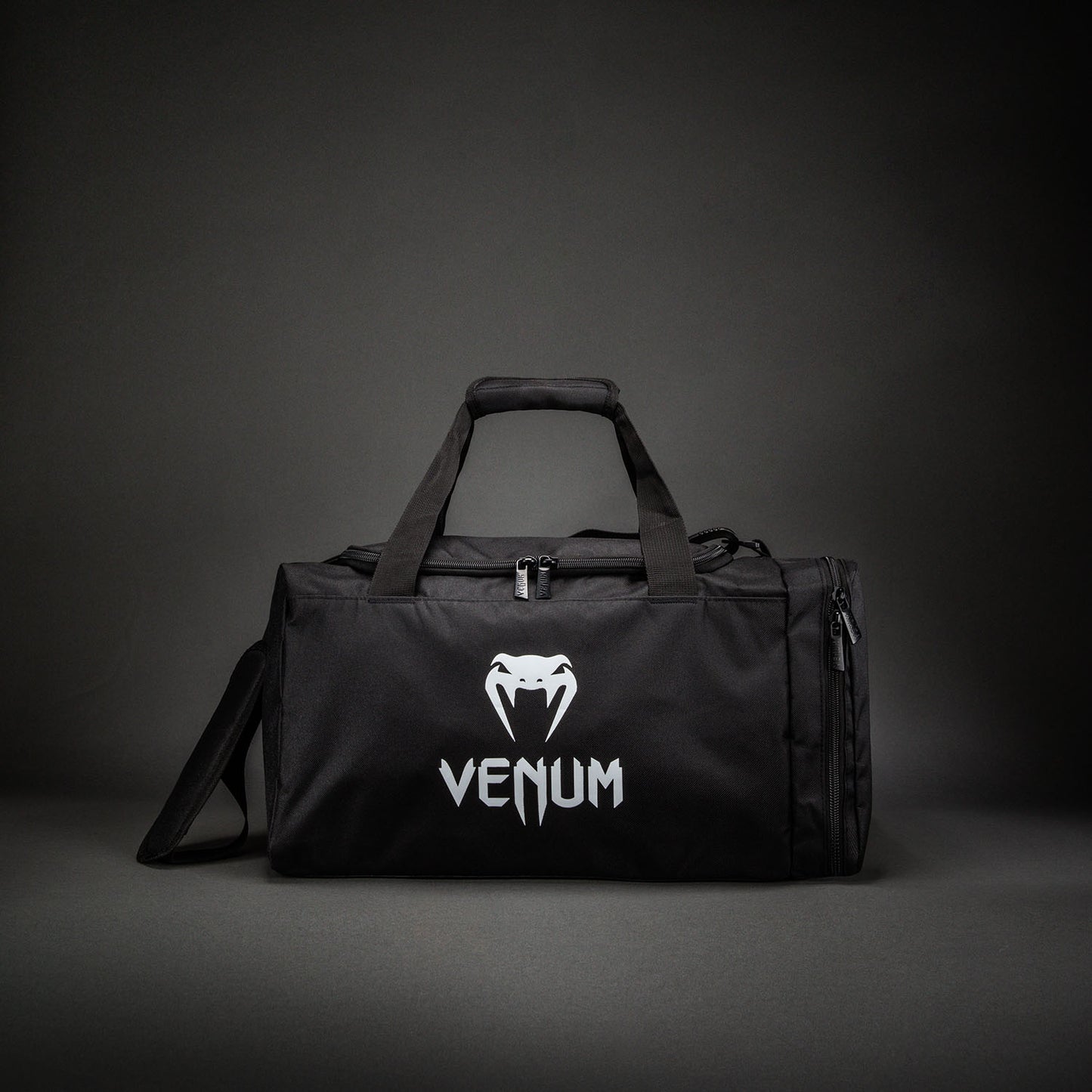 Venum Essential Borsa sportiva (26L) - Nero