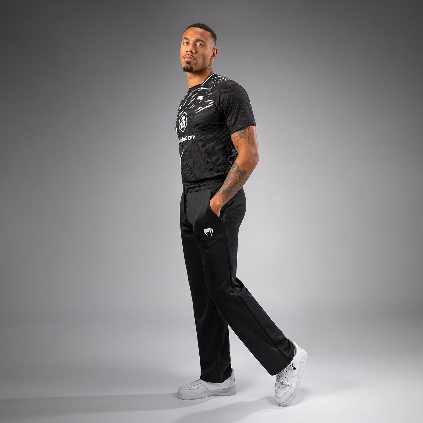 UFC Fusion by Venum Authentic Fight Night Pantaloni a Gamba Dritta per Uomo - Nero