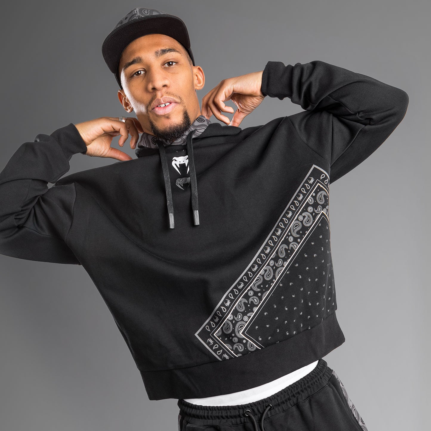 Felpa con cappuccio Venum Cali 34 XL - Oversize -Nero