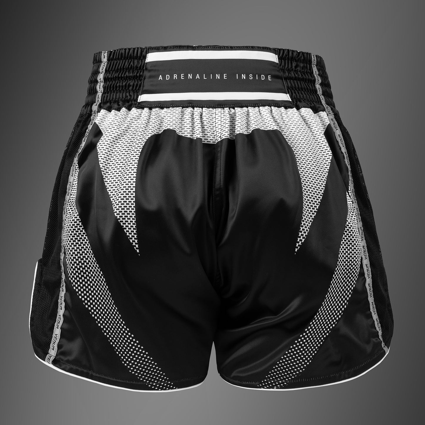 Venum Adrenaline Pantaloncini Muay Thai – Nero/Grigio Argento