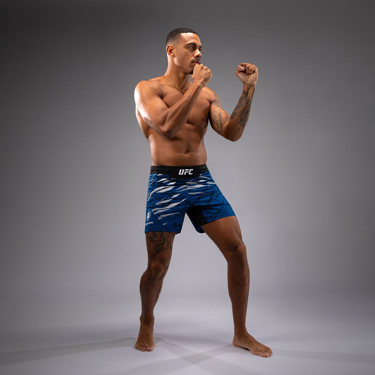 UFC Fusion by Venum Authentic Fight Night Shorts da Lotta per Uomo - Fit Corto - Blu