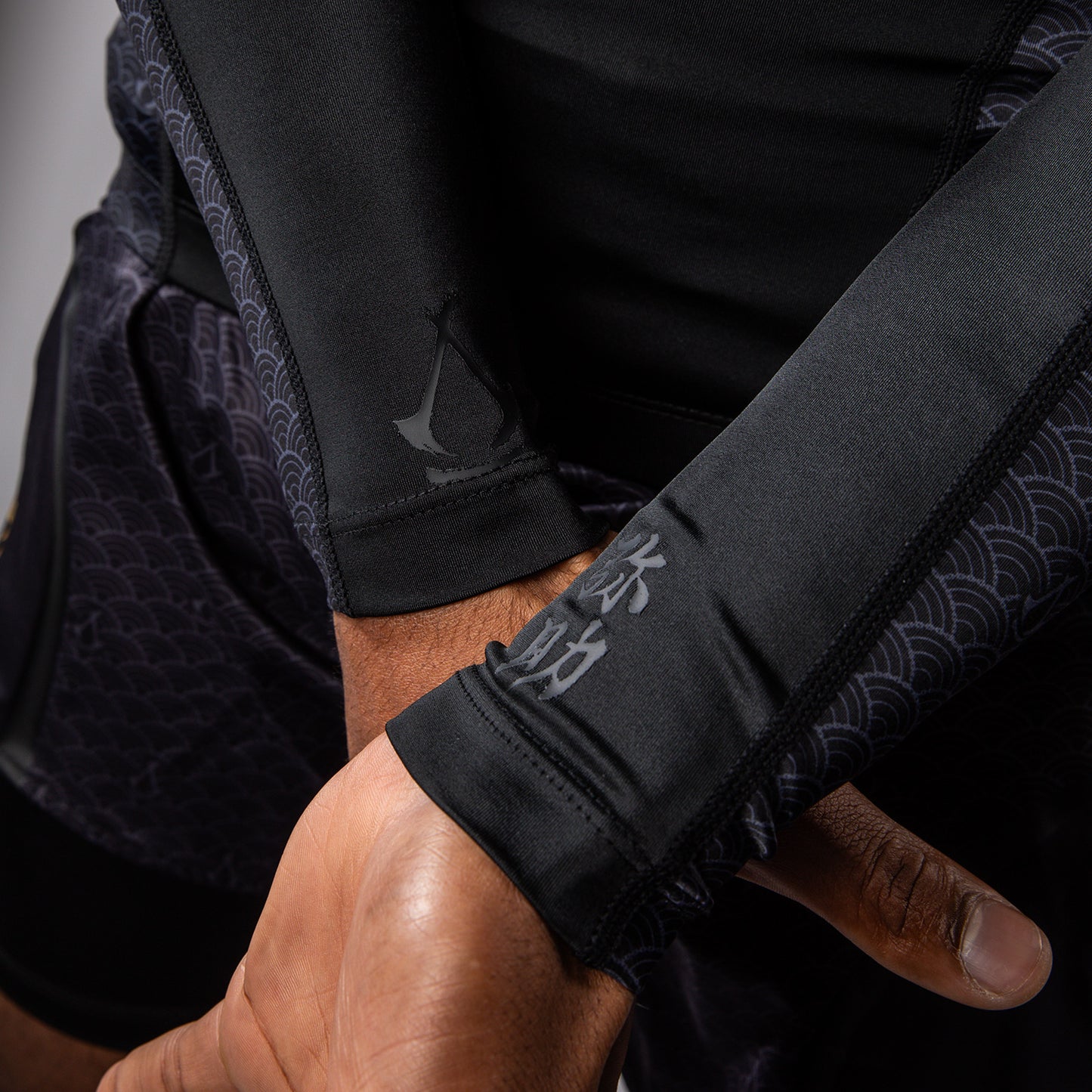 Venum x Assassin’s Creed Shadows Rashguard a maniche lunghe - Nero