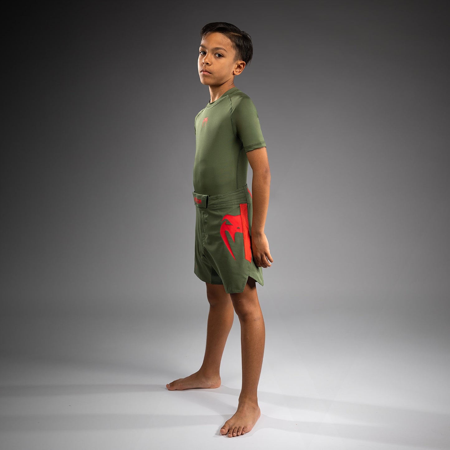 Venum Light Fightshorts per Bambini - Verde Militare/Arancione