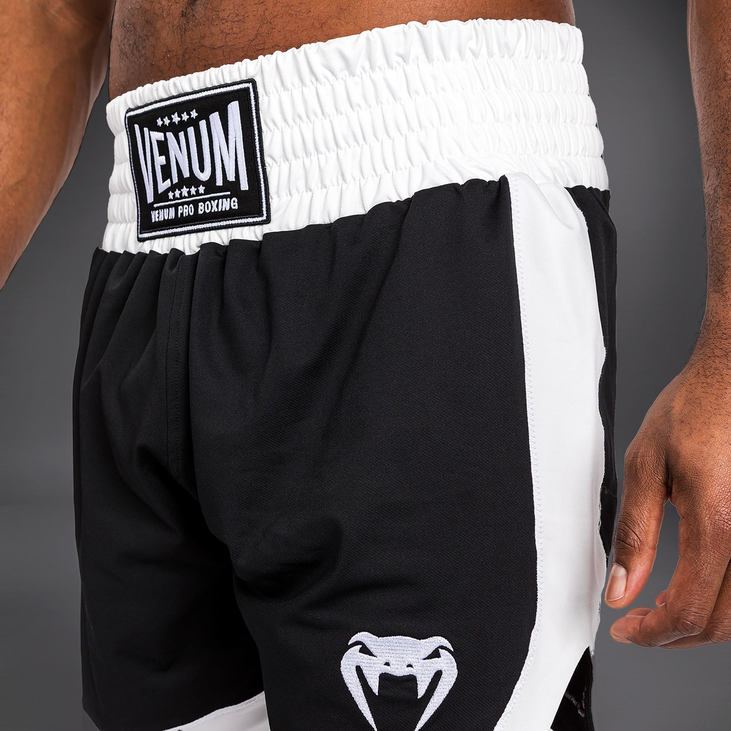 Venum Classic Pantaloncini da boxe - Nero/Bianco