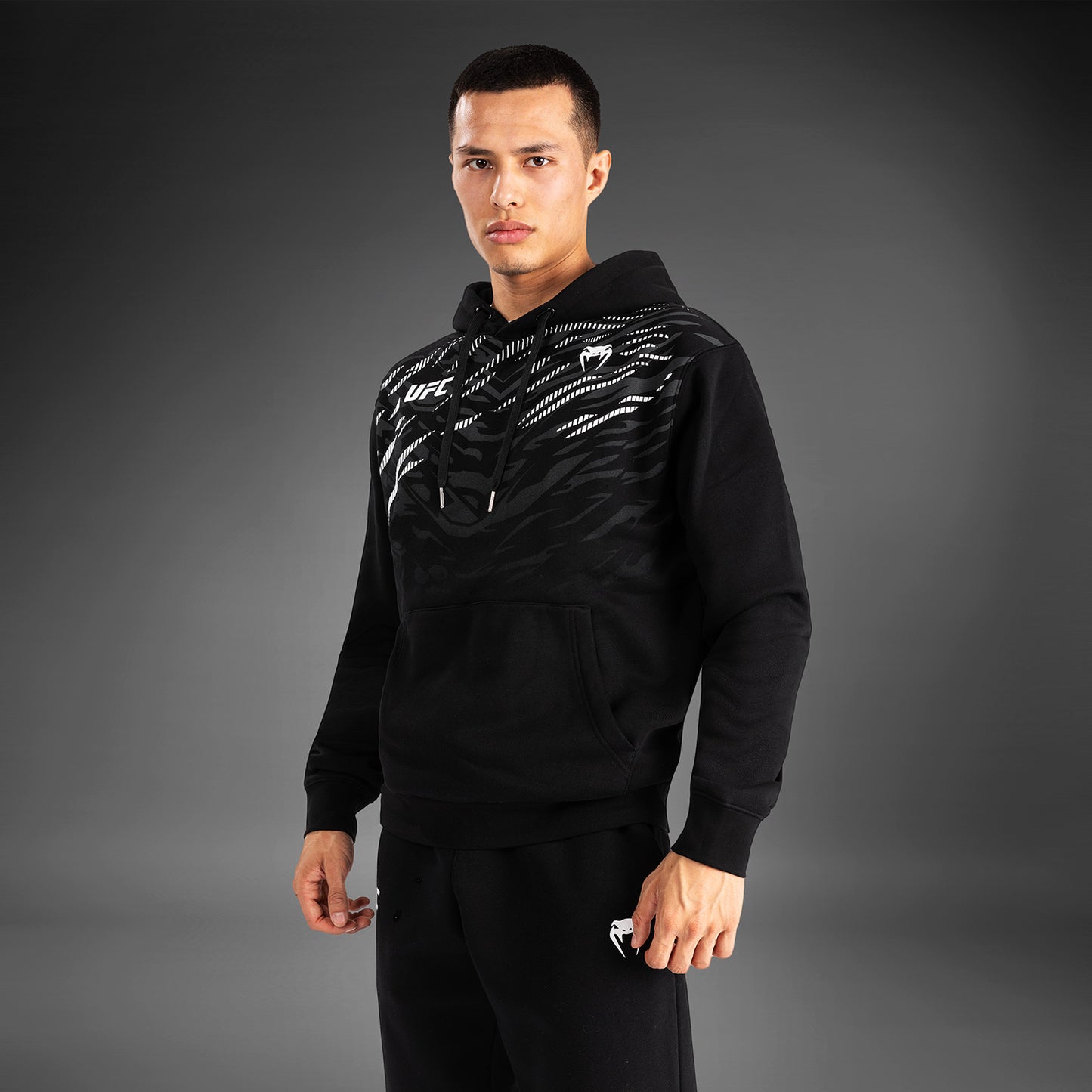 UFC Fusion by Venum Replica Felpa con Cappuccio per Uomo - Nero