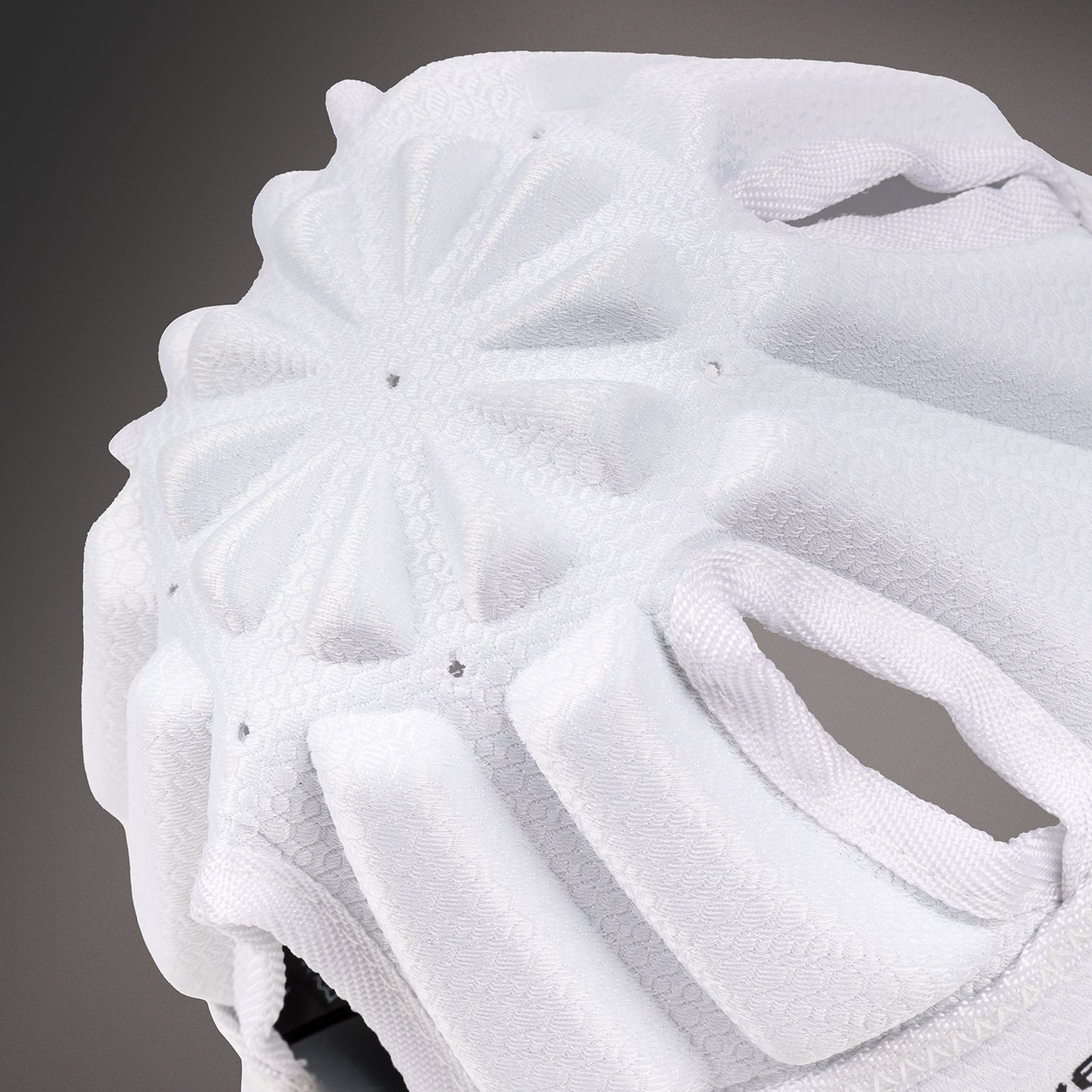 Venum Elite Casco Softshell Protettivo – Bianco/Nero
