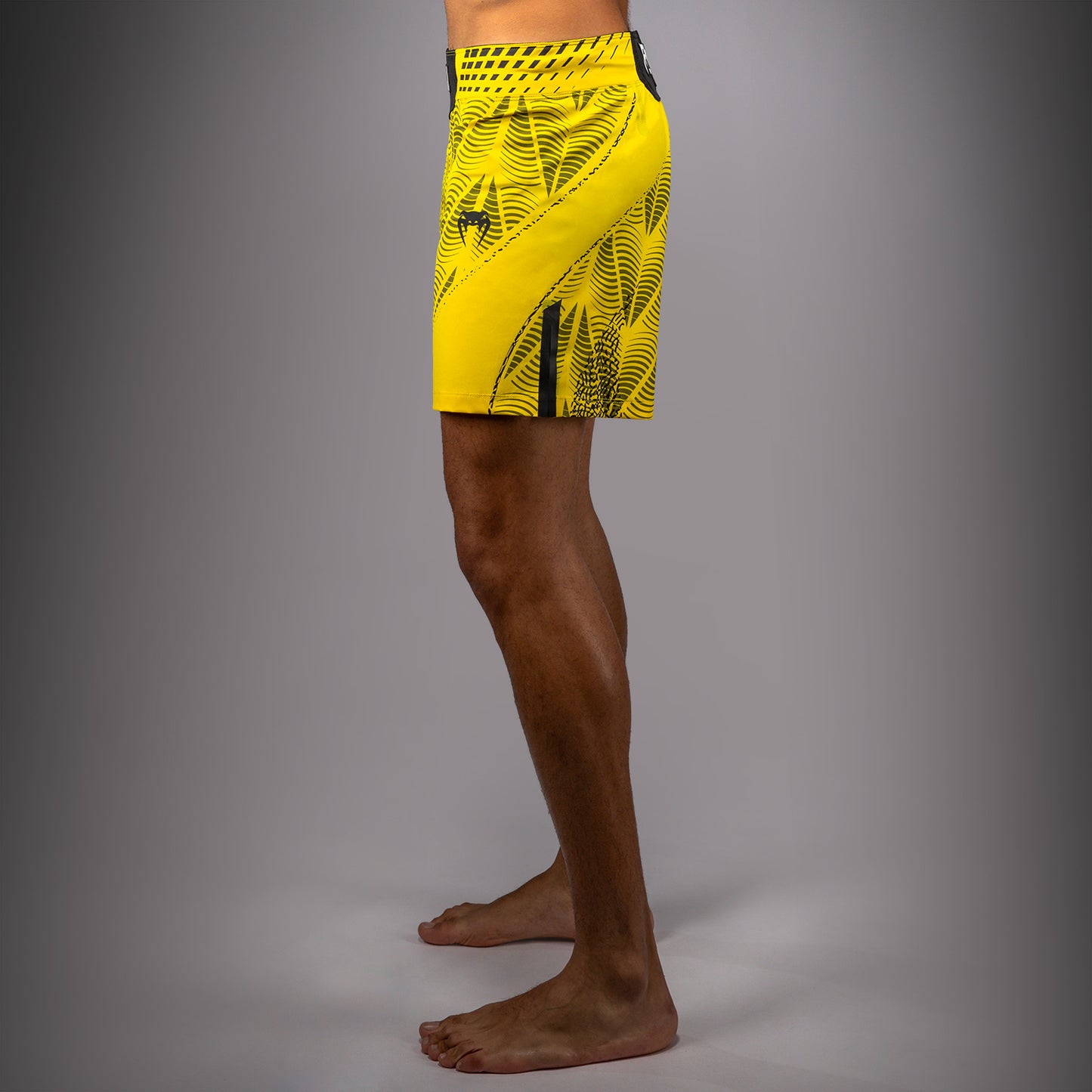 UFC Zenith by Venum Authentic Fight Night Pantaloncini da combattimento Fit corto Uomo - Giallo
