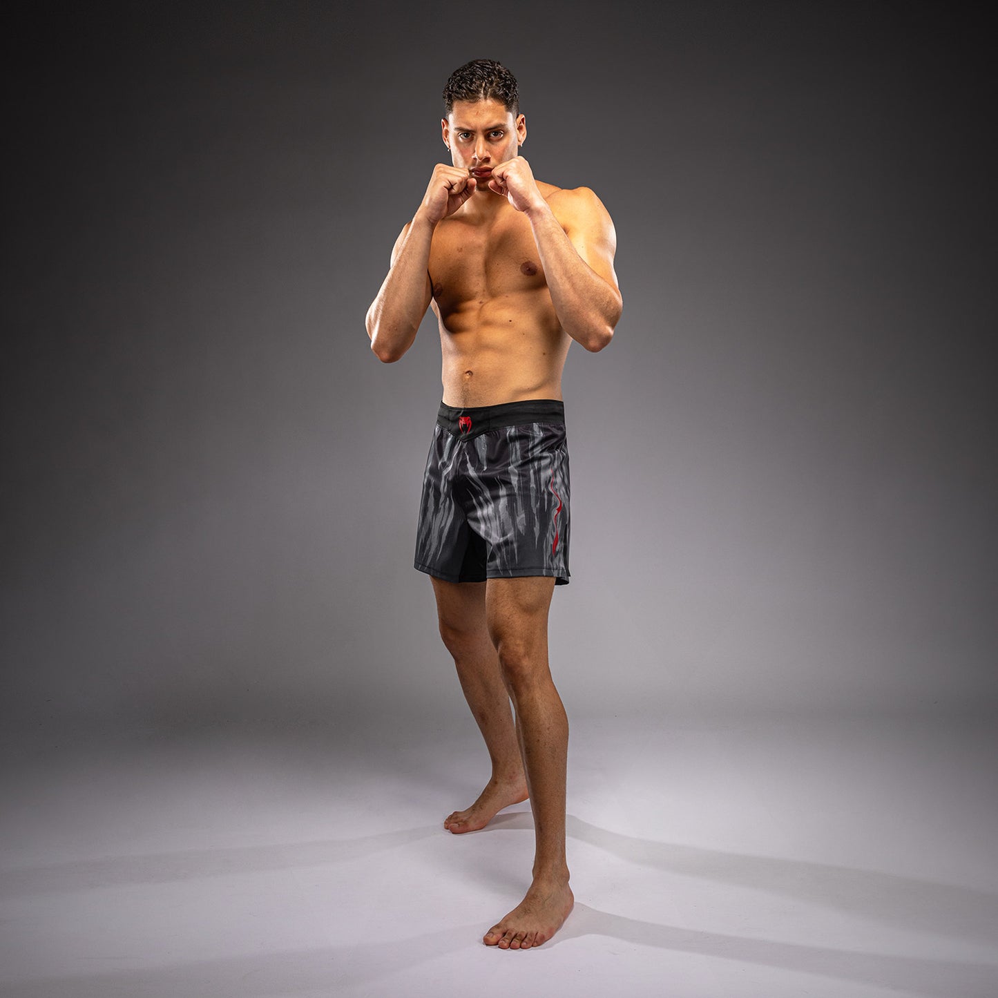 Venum Demon Pantaloncini da Combattimento - Nero/Grigio