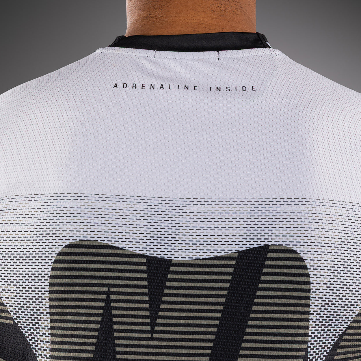 Venum Adrenaline Dry Tech T-Shirt – Nero/Sabbia