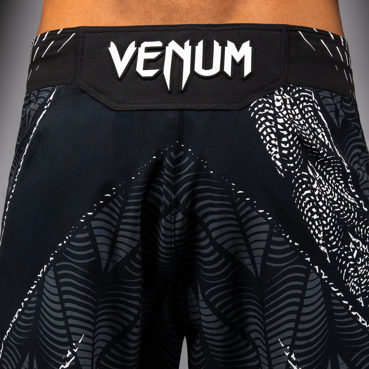 UFC Zenith by Venum Authentic Fight Night Pantaloncini da combattimento Fit lungo Uomo Personalizzato - Nero