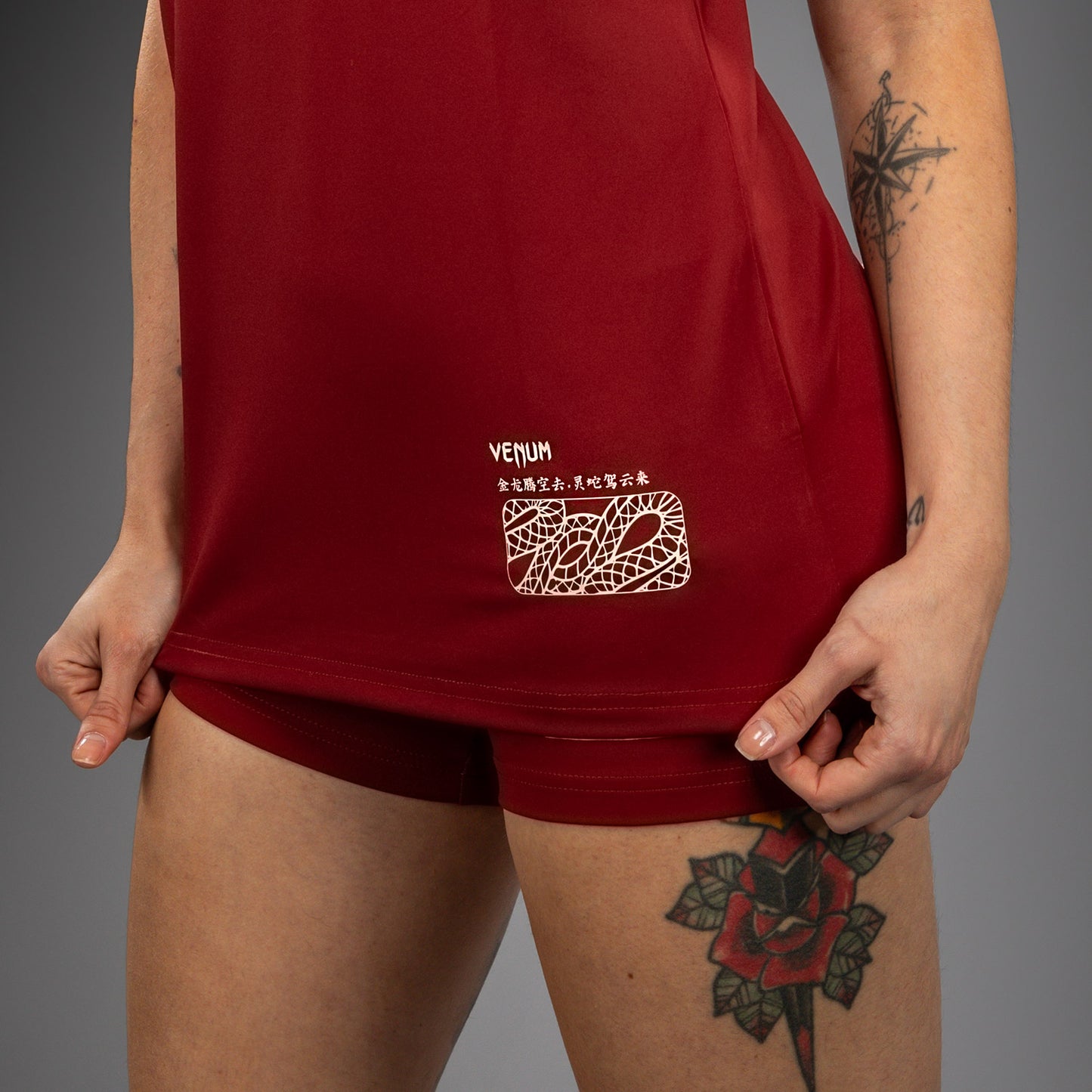 Venum Serpenti T-Shirt Dry-Tech Donna – Borgogna/Avorio