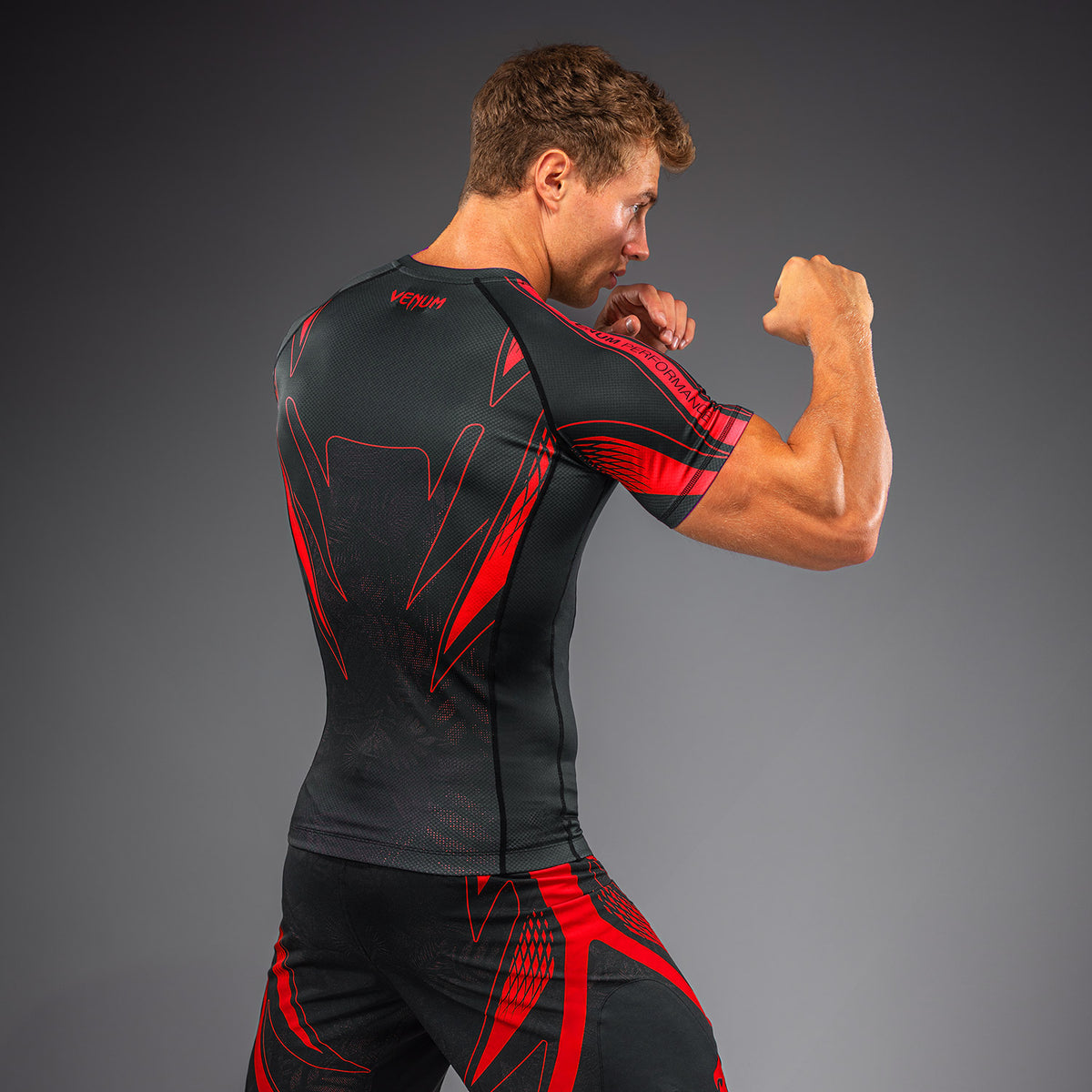 Venum Amazonia Reborn Maglia a compressione a maniche corte - Nero/Rosso