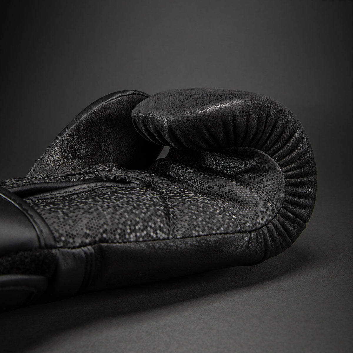 Venum Stone 2.0 Guantoni da boxe Nero