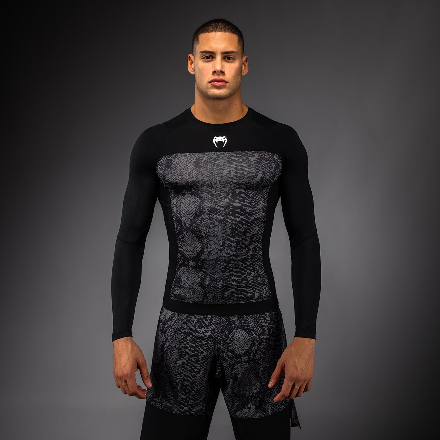 Venum G-Fit Scales Rashguard a Maniche Lunghe – Nero/Grigio Carbone