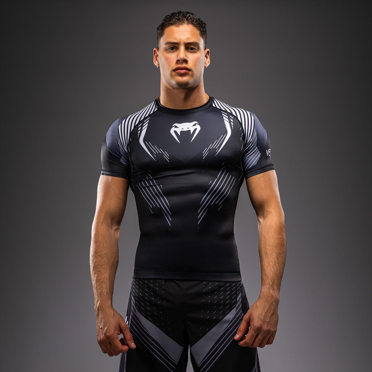 Venum No-Gi 6.0 Rashguard a Maniche Corte - Nero/Bianco