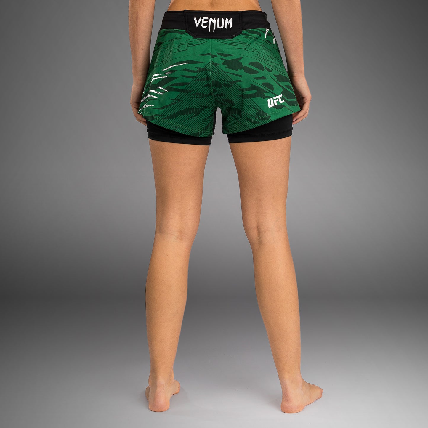 UFC Fusion by Venum Authentic Fight Night Shorts da Lotta per Donna - Verde