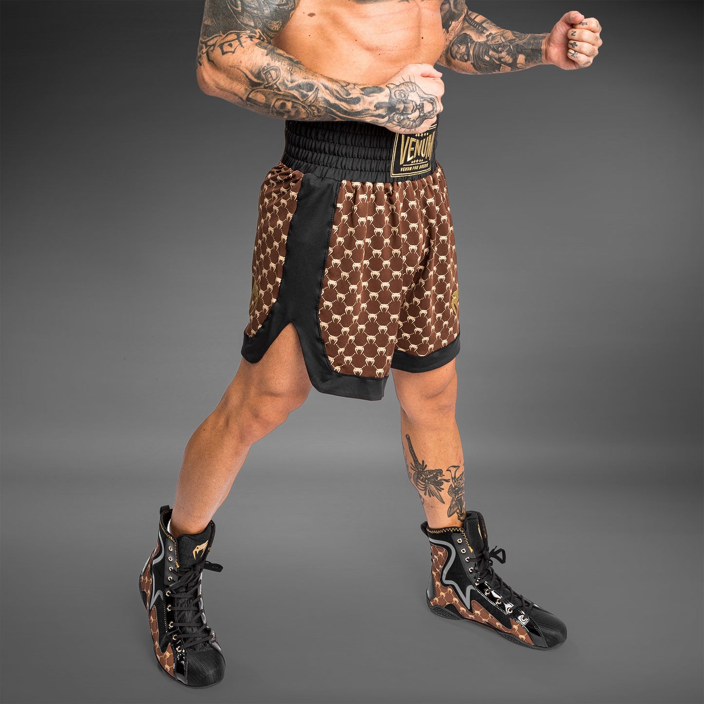 Pantaloncini da boxe Monogram Venum - neri/marroni