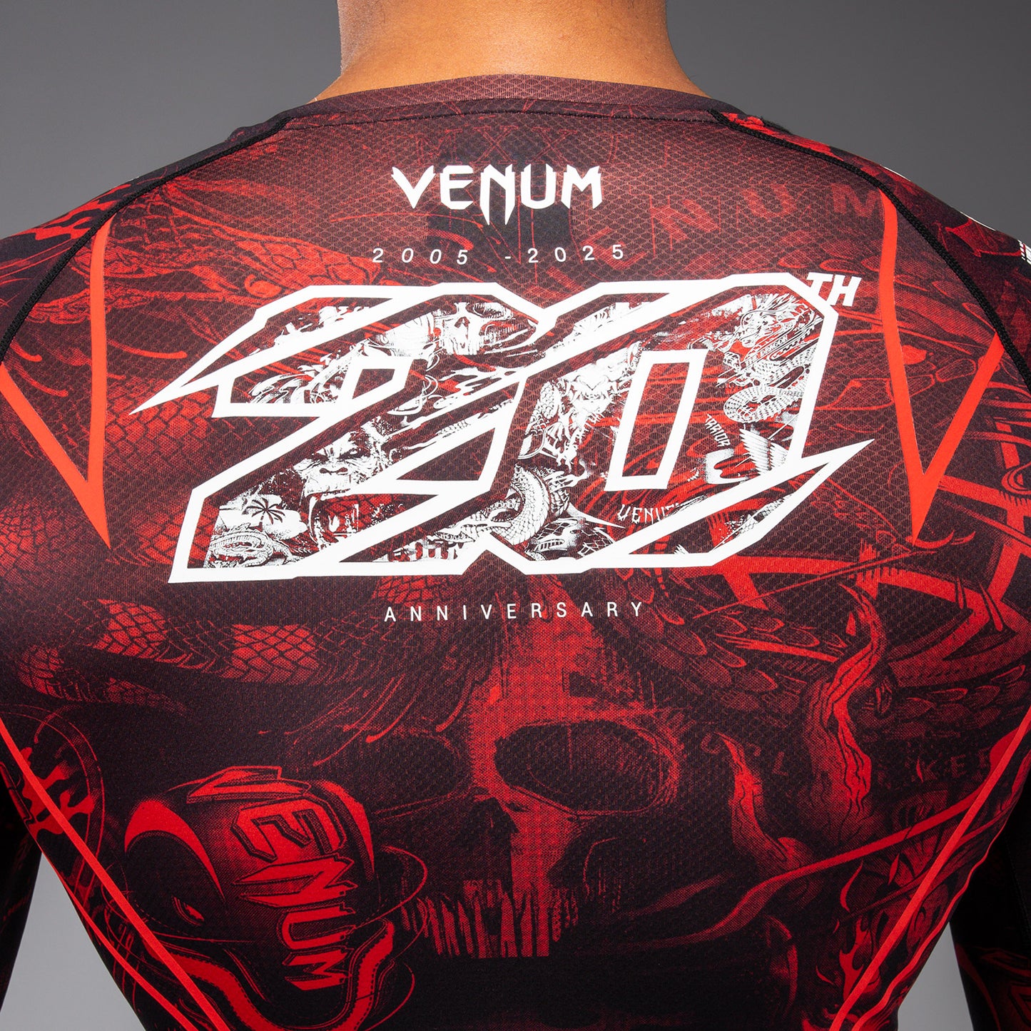 Venum 20th Anniversary Rashguard a Maniche Lunghe - Nero/Rosso