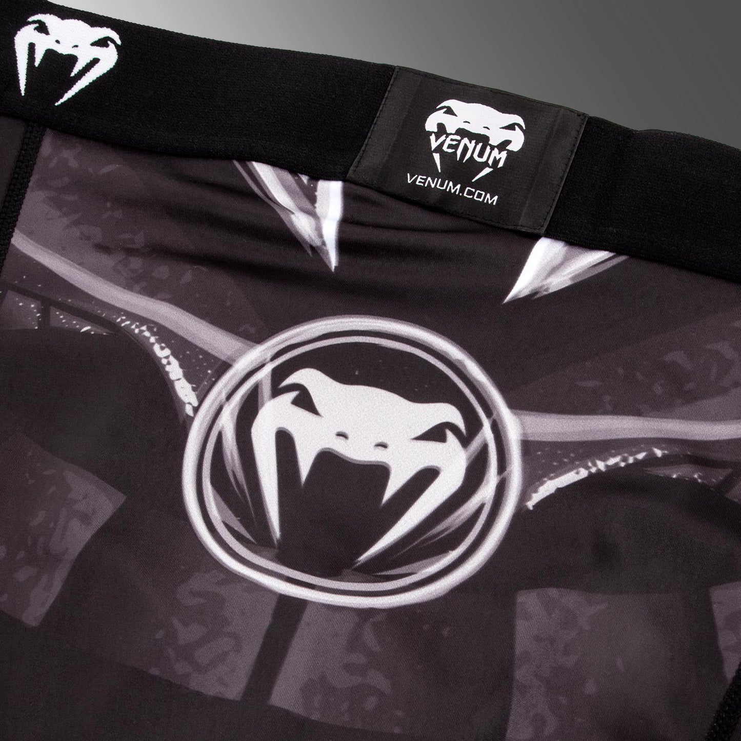 Pantaloncini Vale Tudo Venum Gladiator 3.0 - Nero/Bianco
