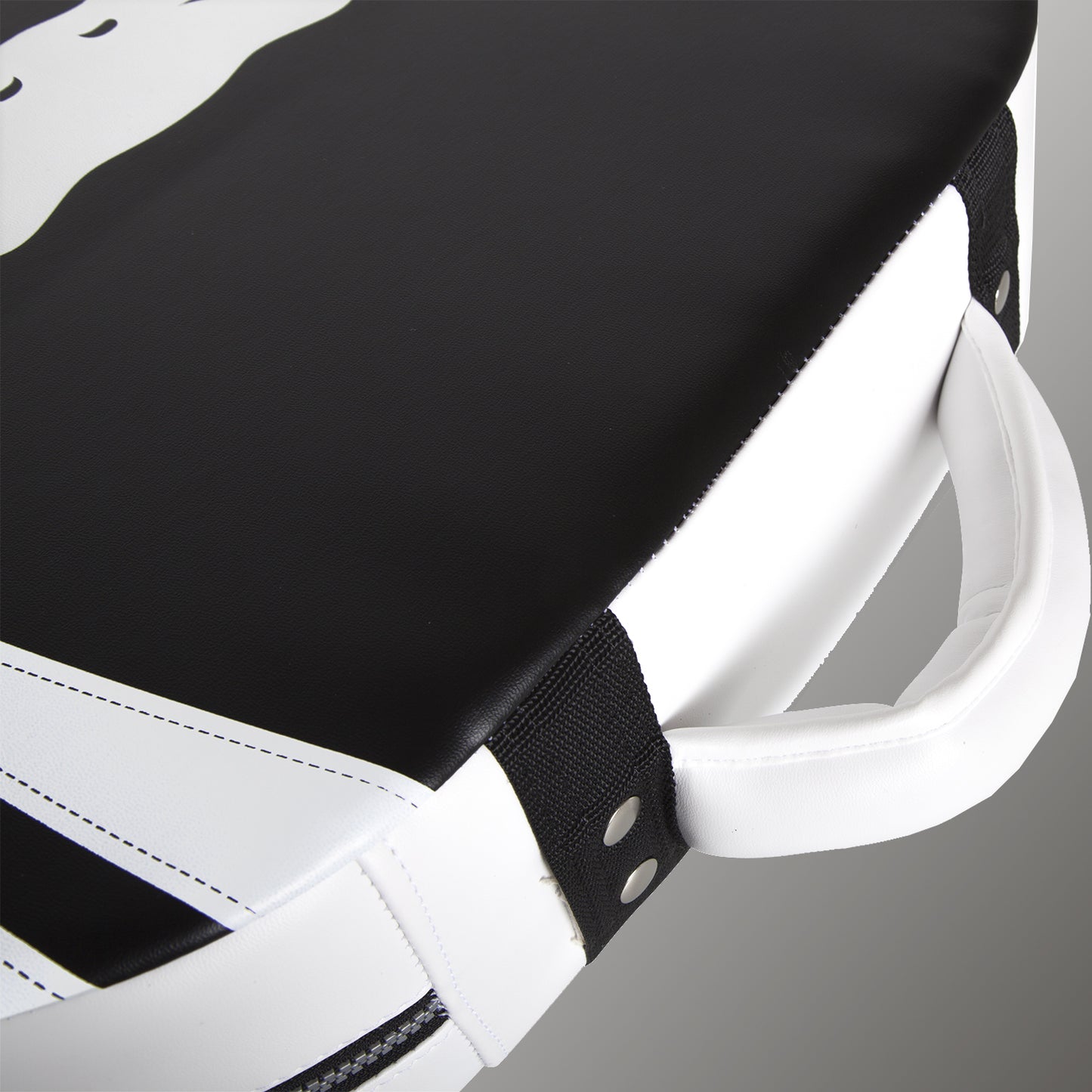 Kick Shield quadrato Absolute Venum - Pelle Skintex - Nero/Ghiaccio
