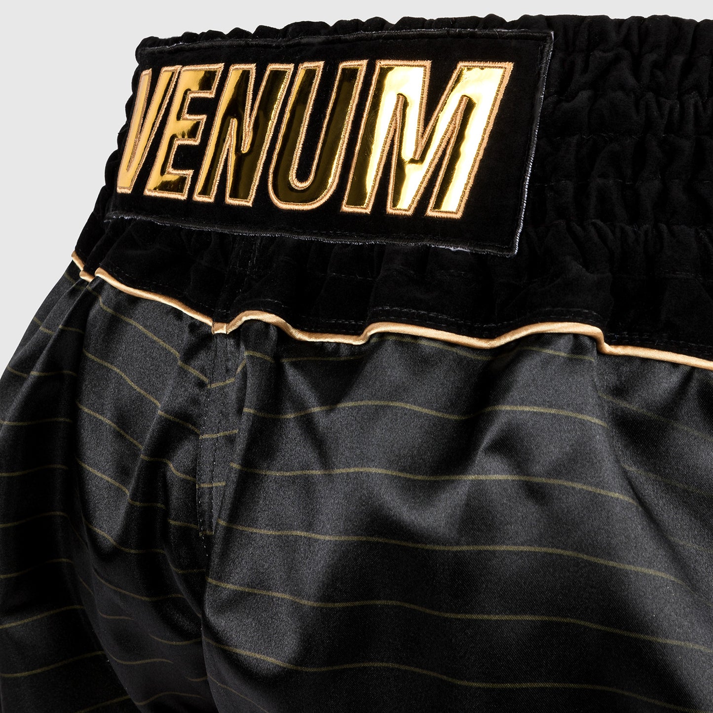 Venum Attack Pantaloncini da Muay Thai - Nero/Oro