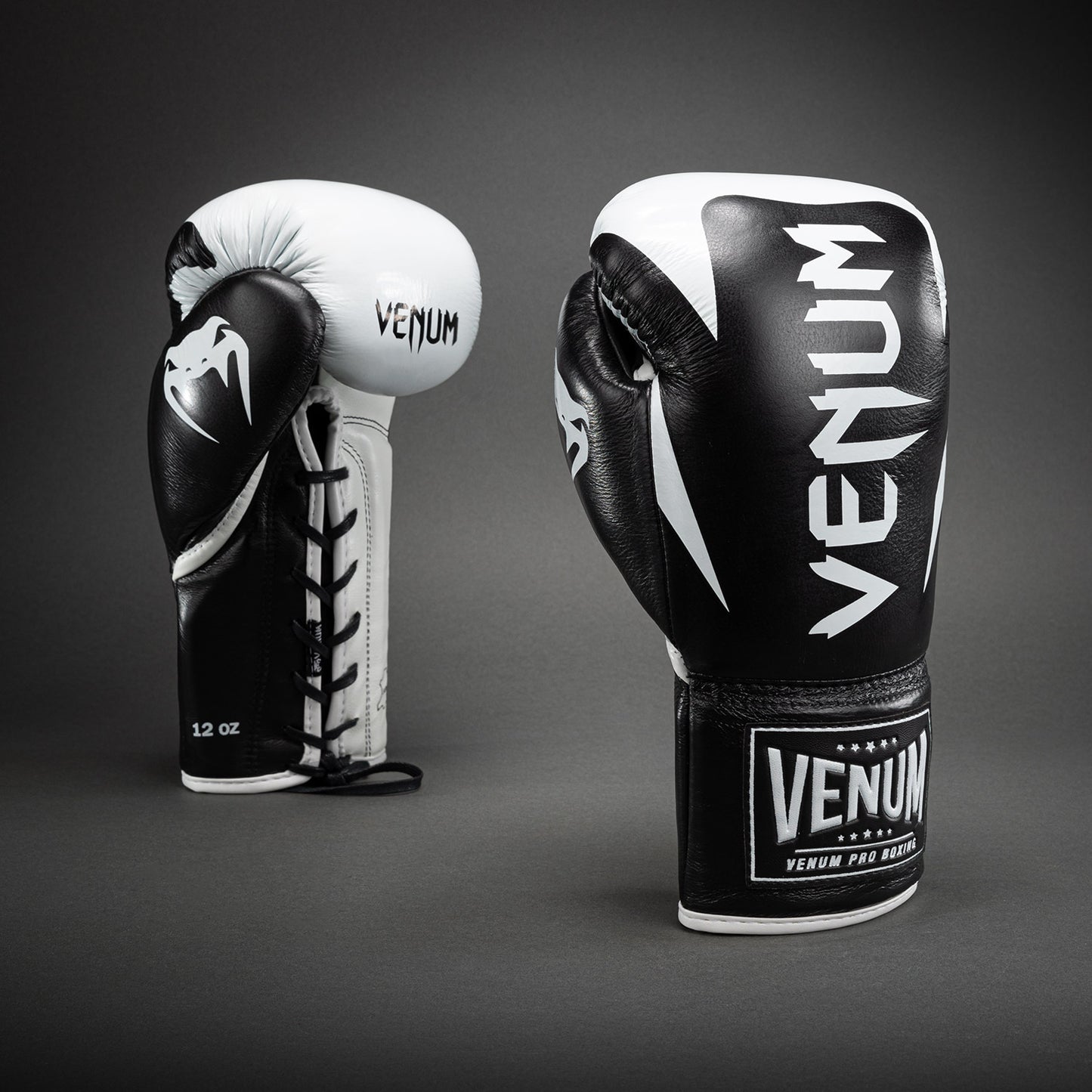 Guantoni da boxe Venum Hammer Pro con lacci - Nero/Bianco