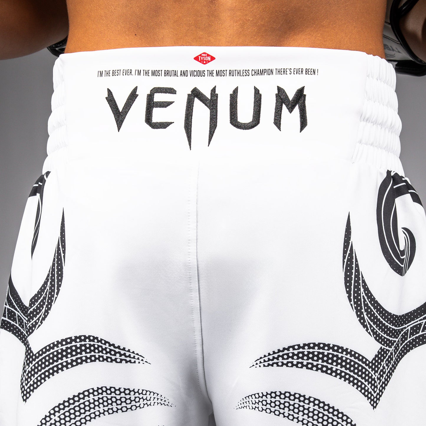 Venum x Mike Tyson Tiger Pantaloncini da boxe - Bianco ottico/Nero profondo
