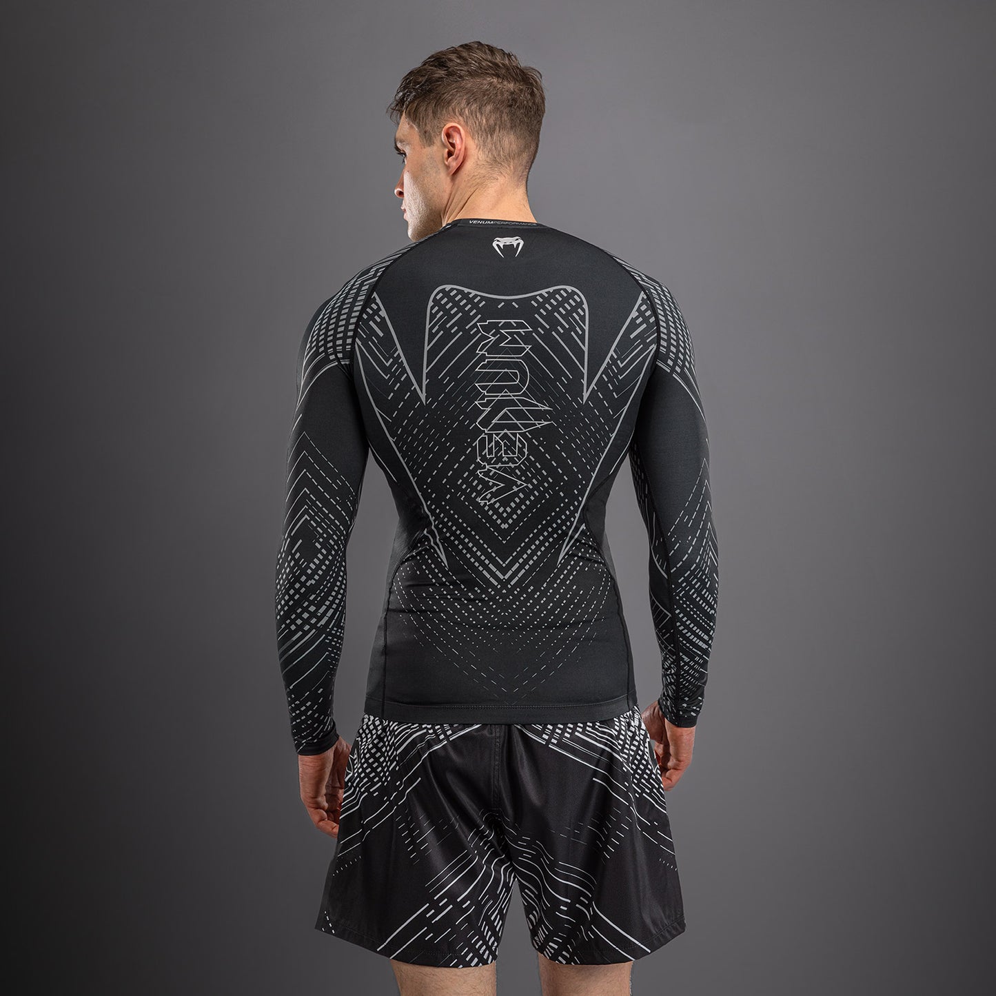 Venum Midnight Fury Rashguard a Maniche Lunghe – Nero/Grigio/Argento