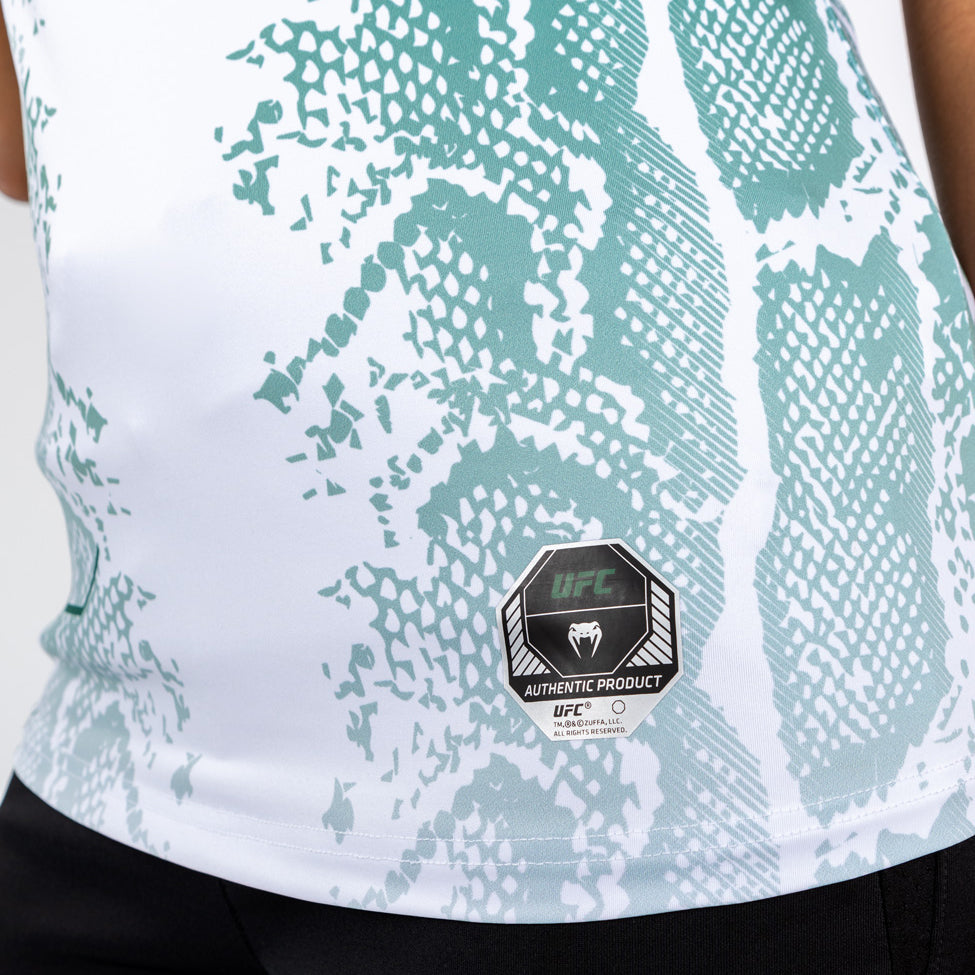 UFC Adrenaline by Venum Personalized Authentic Fight Night Maglia Walkout donna - Emerald Edition - bianco/verde
