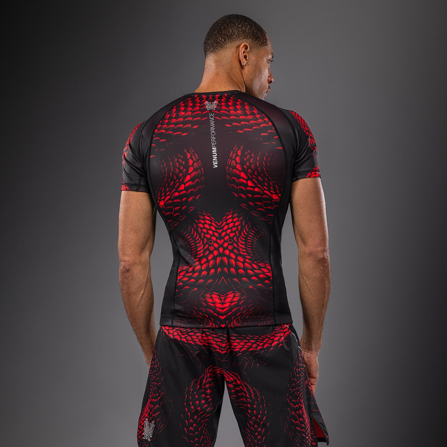 Venum Matupa Rashguard a Maniche Corte - Nero/Rosso/Argento