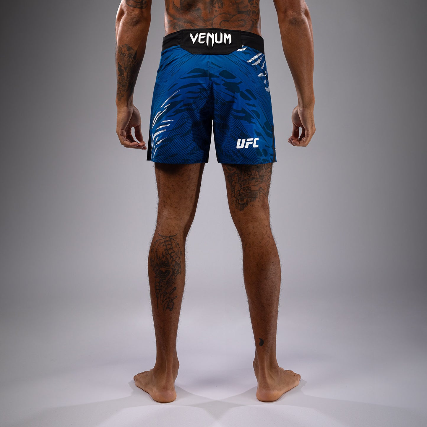 UFC Fusion by Venum Authentic Fight Night Shorts da Lotta per Uomo - Fit Corto - Blu