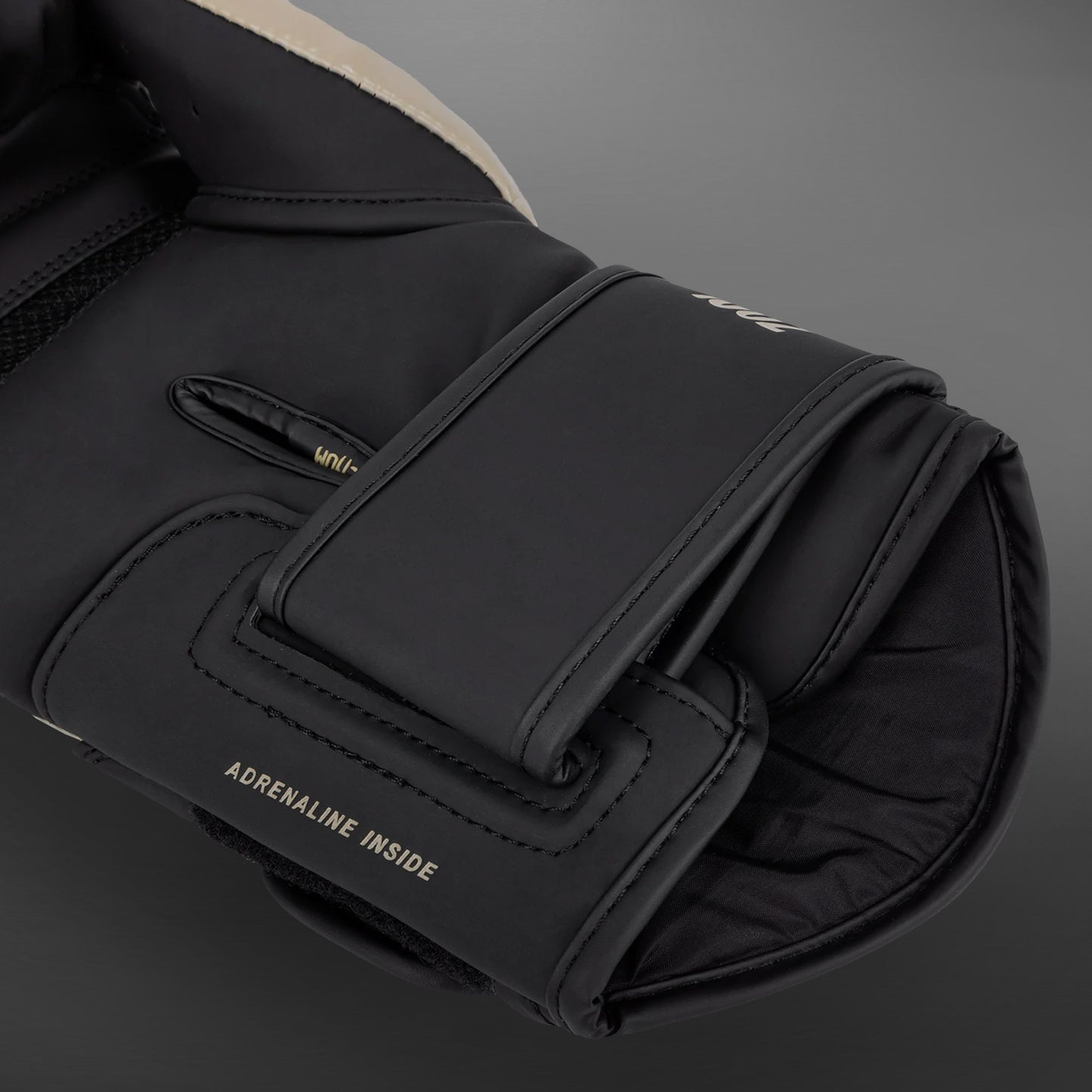 Venum Challenger 4.0 Guantoni da boxe - Nero/Beige