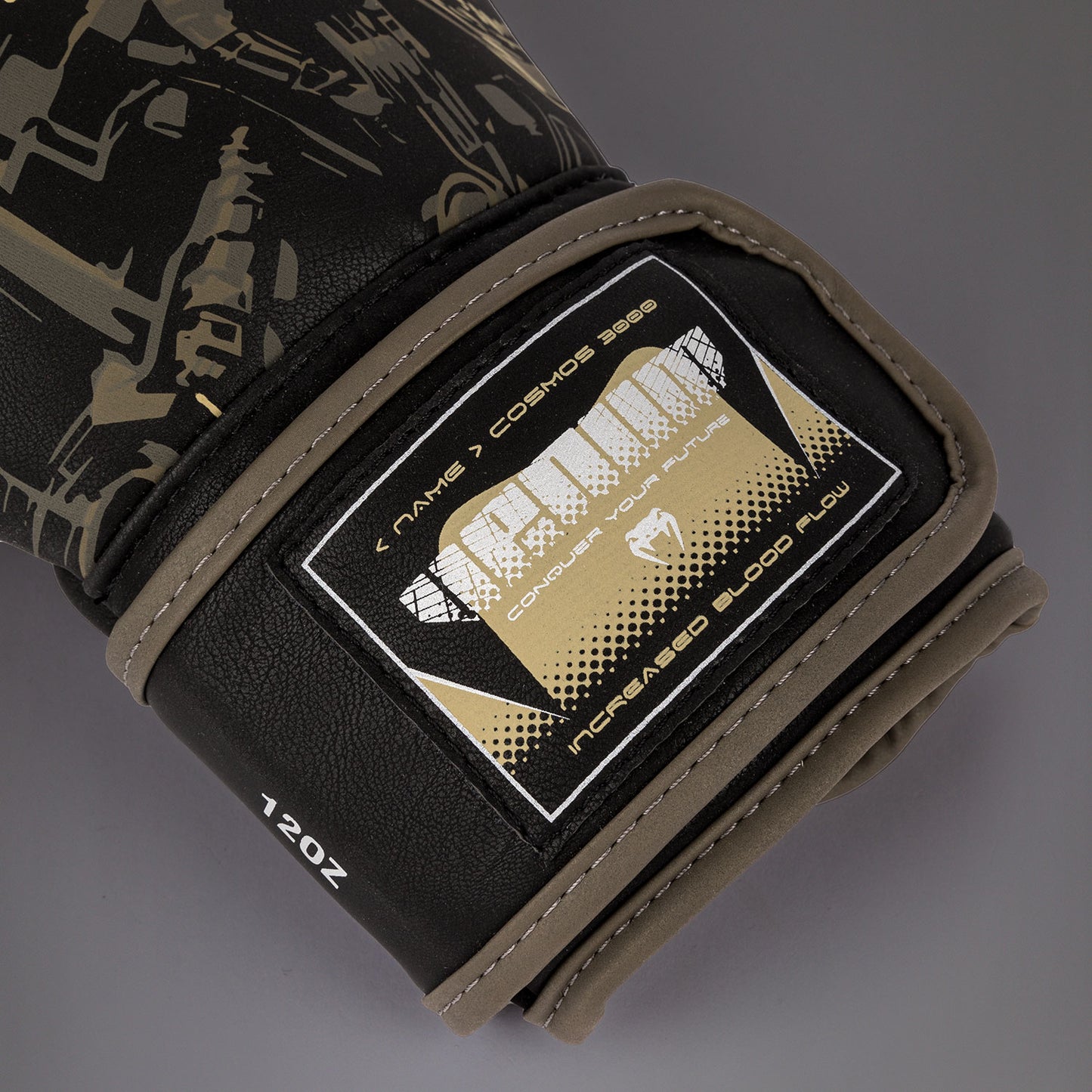 Venum Invader Guanti da Boxe - Nero/Sabbia