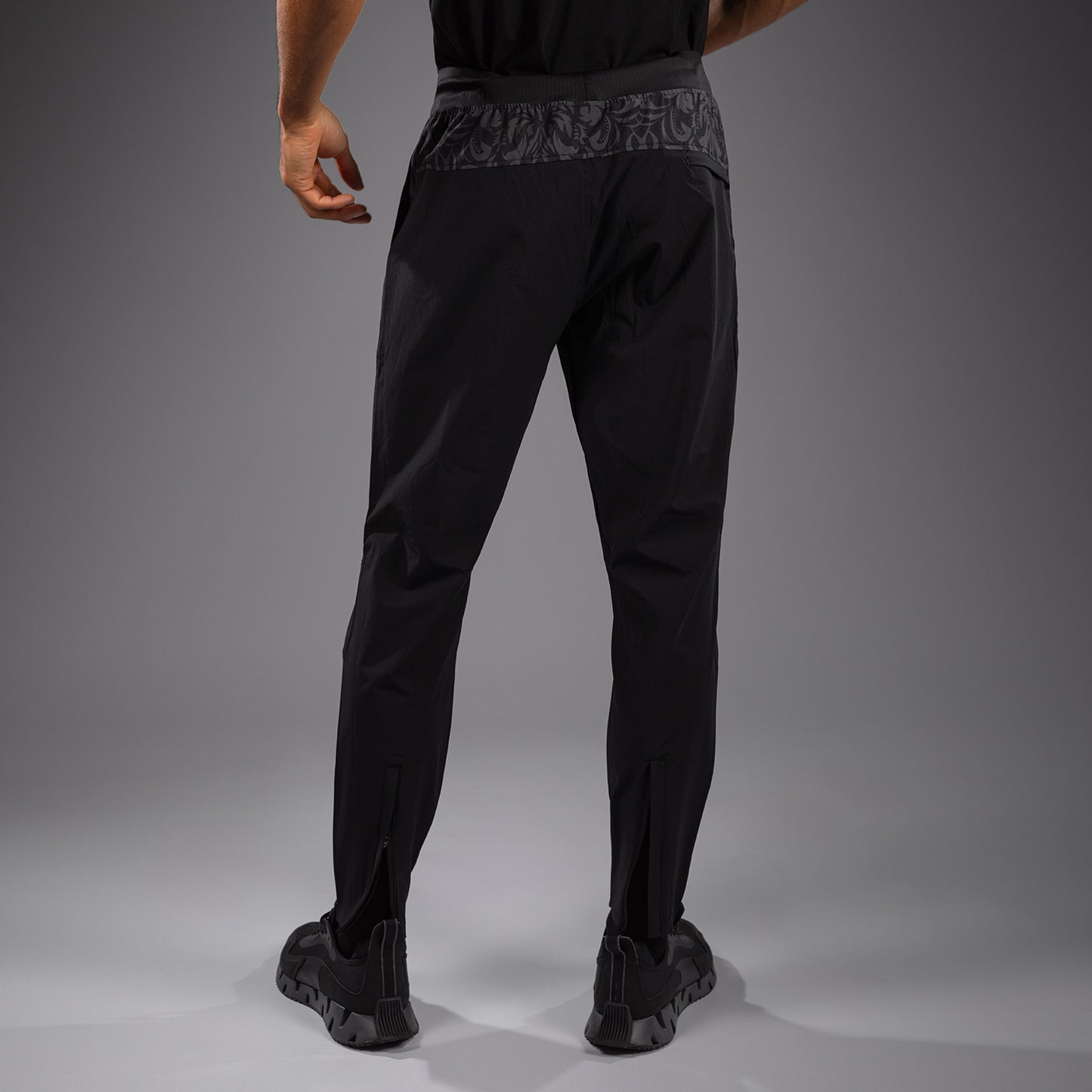 Venum x Topuria Unmatched Edition Pantaloni Jogging - Nero/Oro
