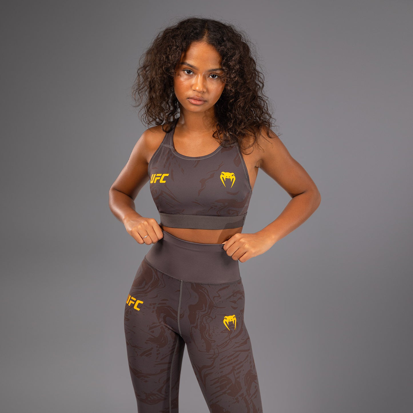 UFC Fusion by Venum Fight Week Reggiseno Sportivo per Donna - Marrone terra